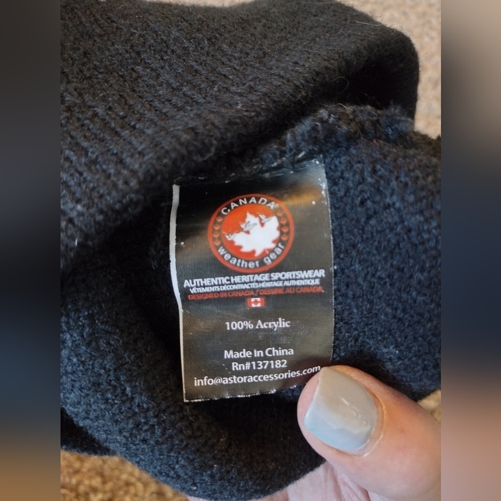 Canada Weather Gear Classic Black Knit Hat - Picture 5 of 5